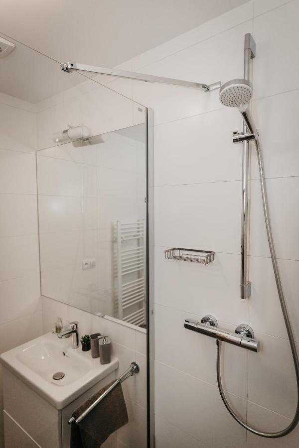 Old Town City Center Apartment 2 - Private Parking Included Košice Exteriér fotografie