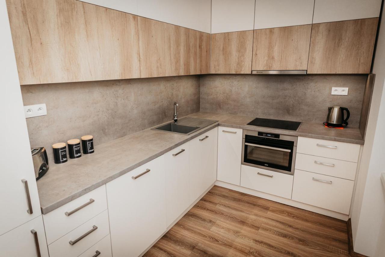 Old Town City Center Apartment 2 - Private Parking Included Košice Exteriér fotografie