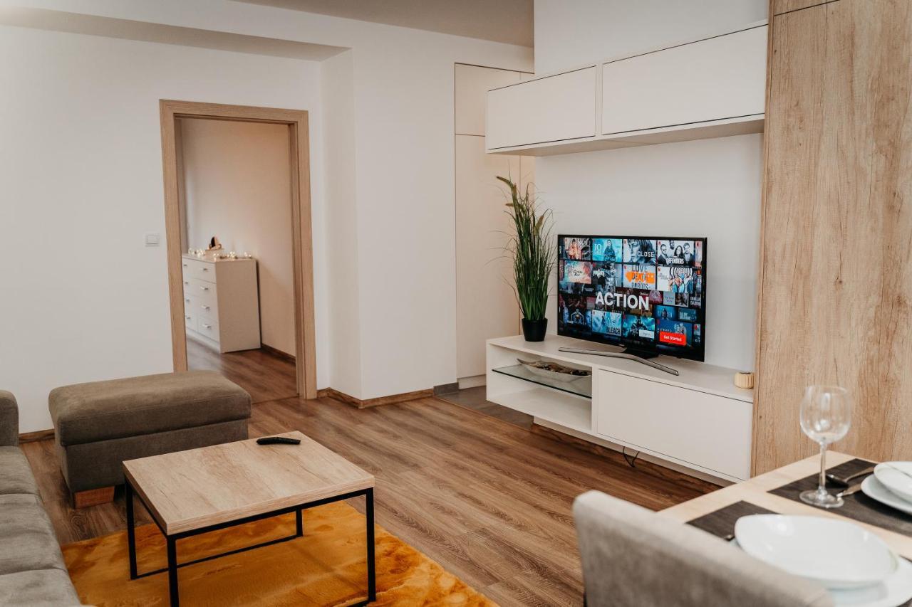 Old Town City Center Apartment 2 - Private Parking Included Košice Exteriér fotografie