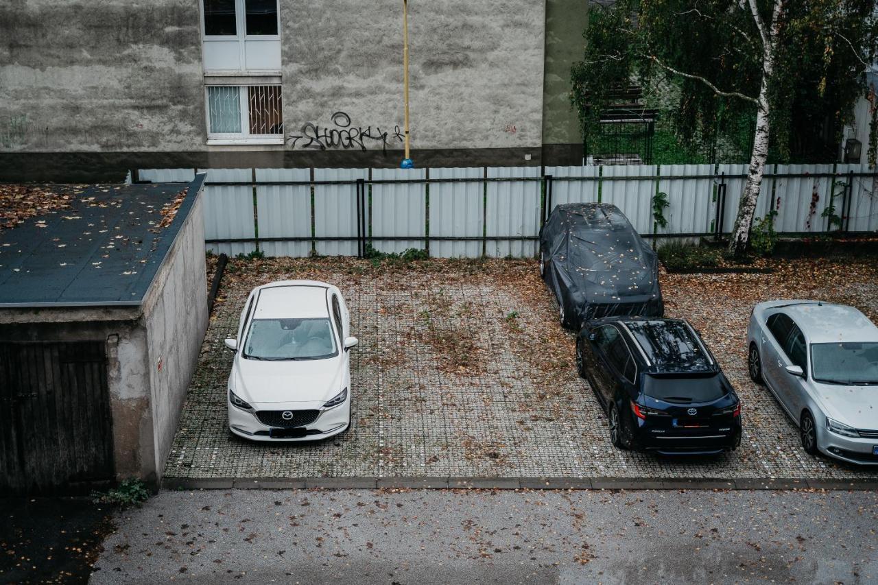 Old Town City Center Apartment 2 - Private Parking Included Košice Exteriér fotografie