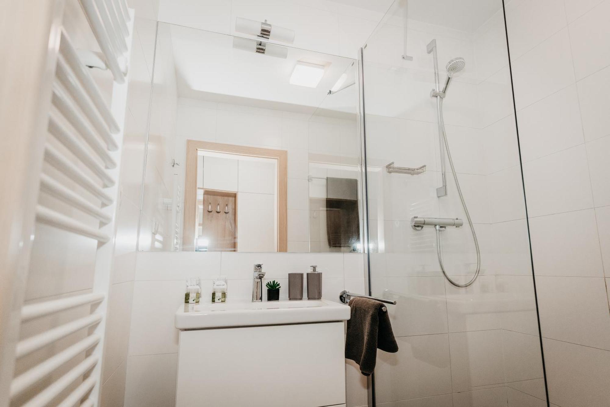 Old Town City Center Apartment 2 - Private Parking Included Košice Exteriér fotografie